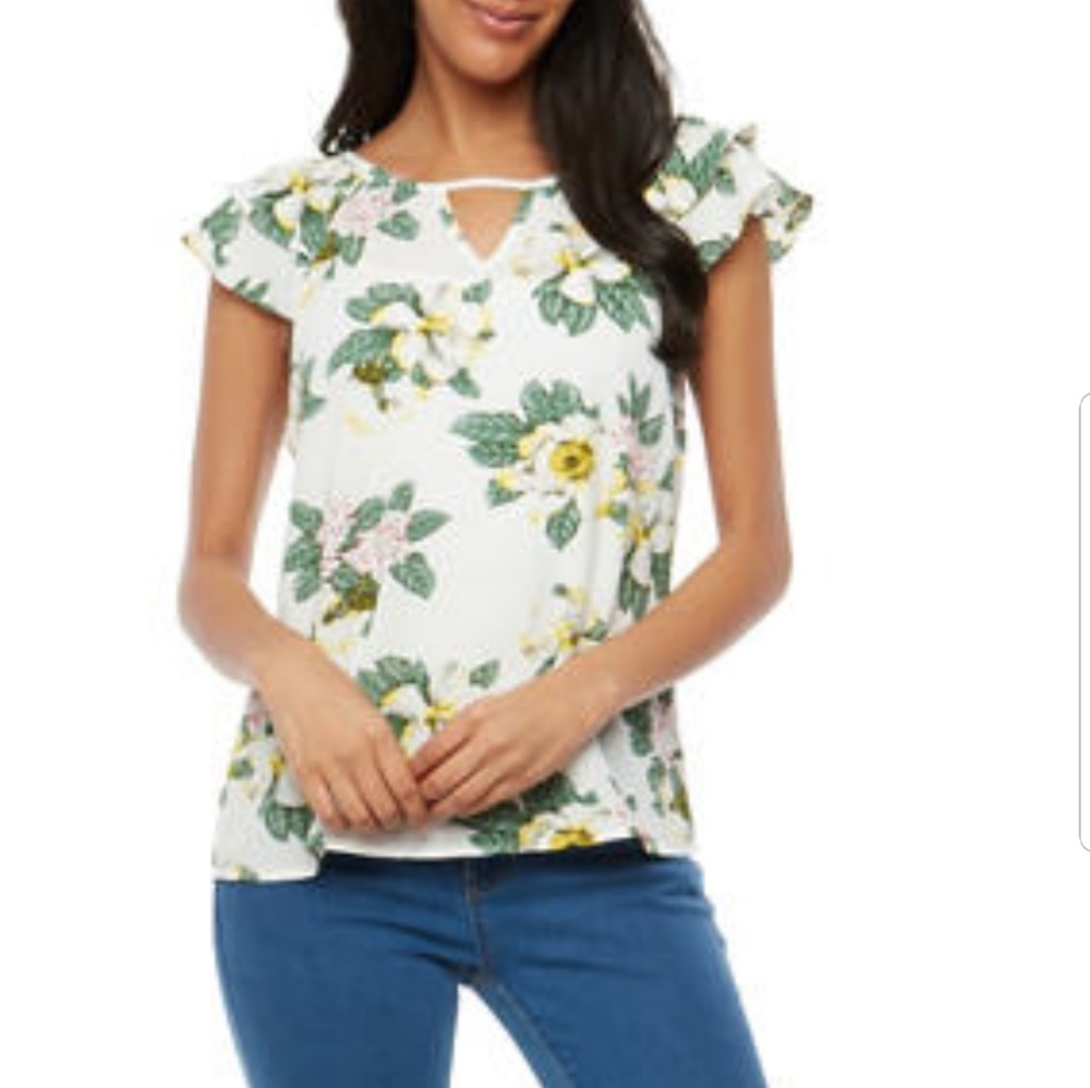 Floral Crepe Knit Flutter Sleeve Top for Juniors